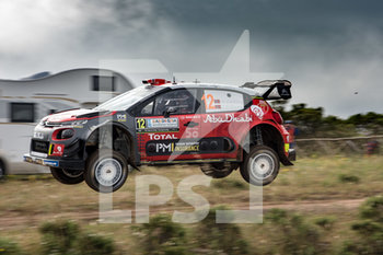 2018-06-10 - Mads Ostberg e il navigatore Tornstein Eriksen su Citroen C3 WRC al salto della PS 2 - RALLY ITALIA SARDEGNA WRC - RALLY - MOTORS